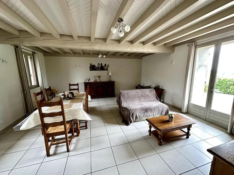 Maison De Campagne Proche Vichy Saint-Étienne-de-Vicq Exteriér fotografie