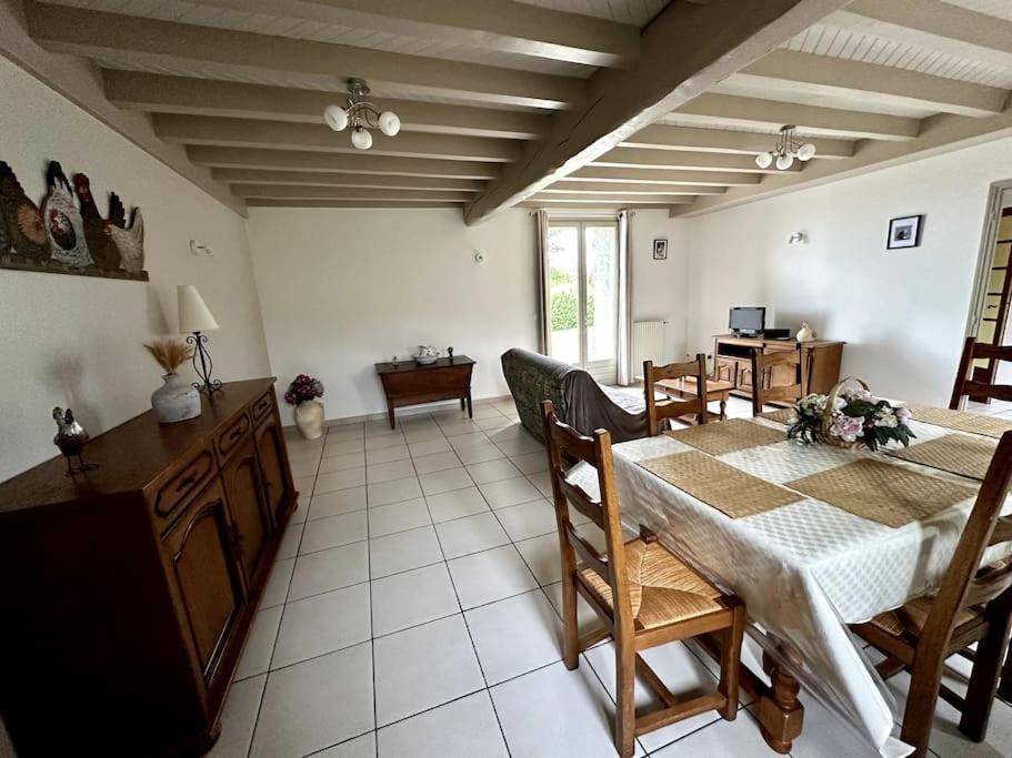 Maison De Campagne Proche Vichy Saint-Étienne-de-Vicq Exteriér fotografie